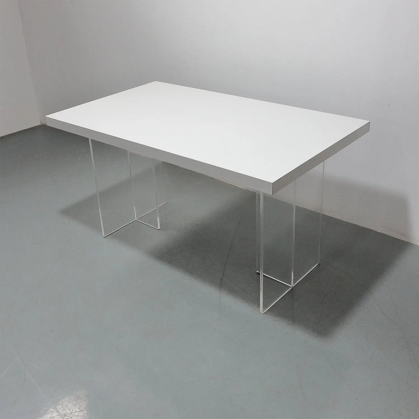 Restaurant Dining Room Furniture Dining Table Acrylic Leg Matte Sintered Stone Marsiling