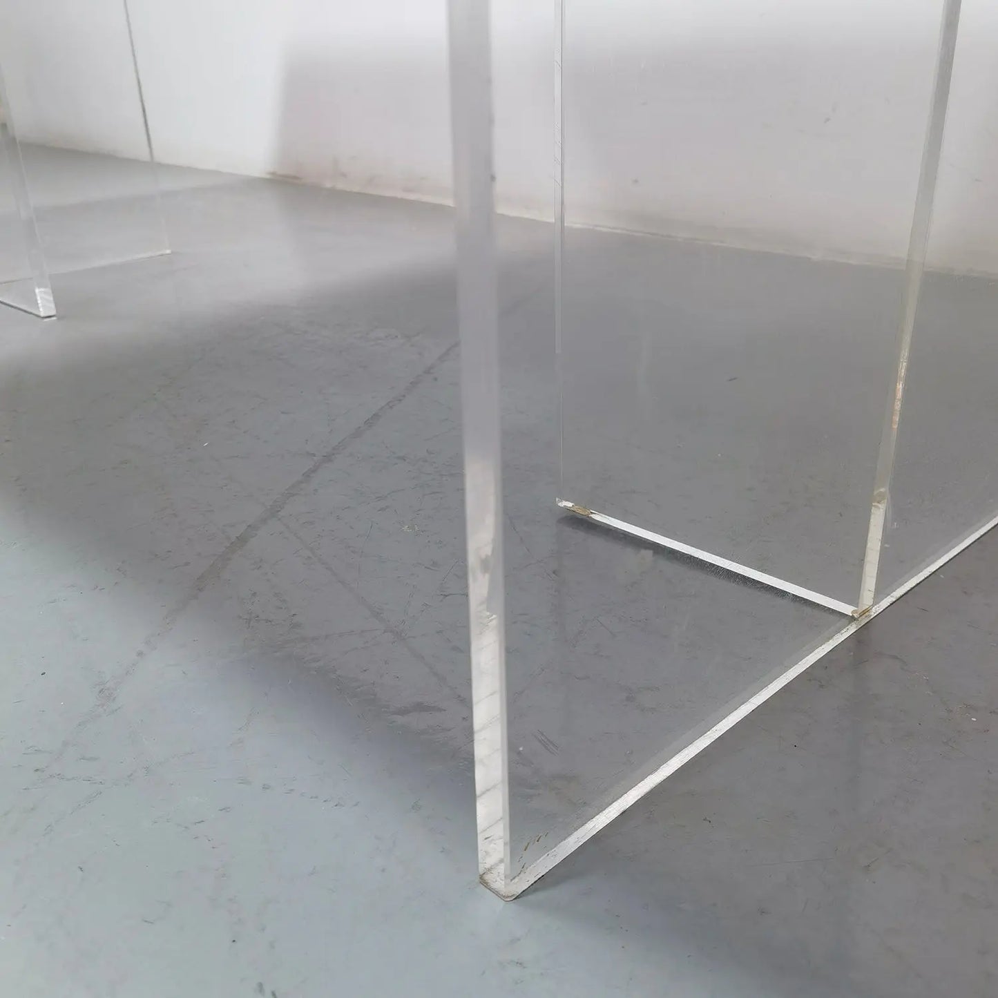 Restaurant Dining Room Furniture Dining Table Acrylic Leg Matte Sintered Stone Marsiling