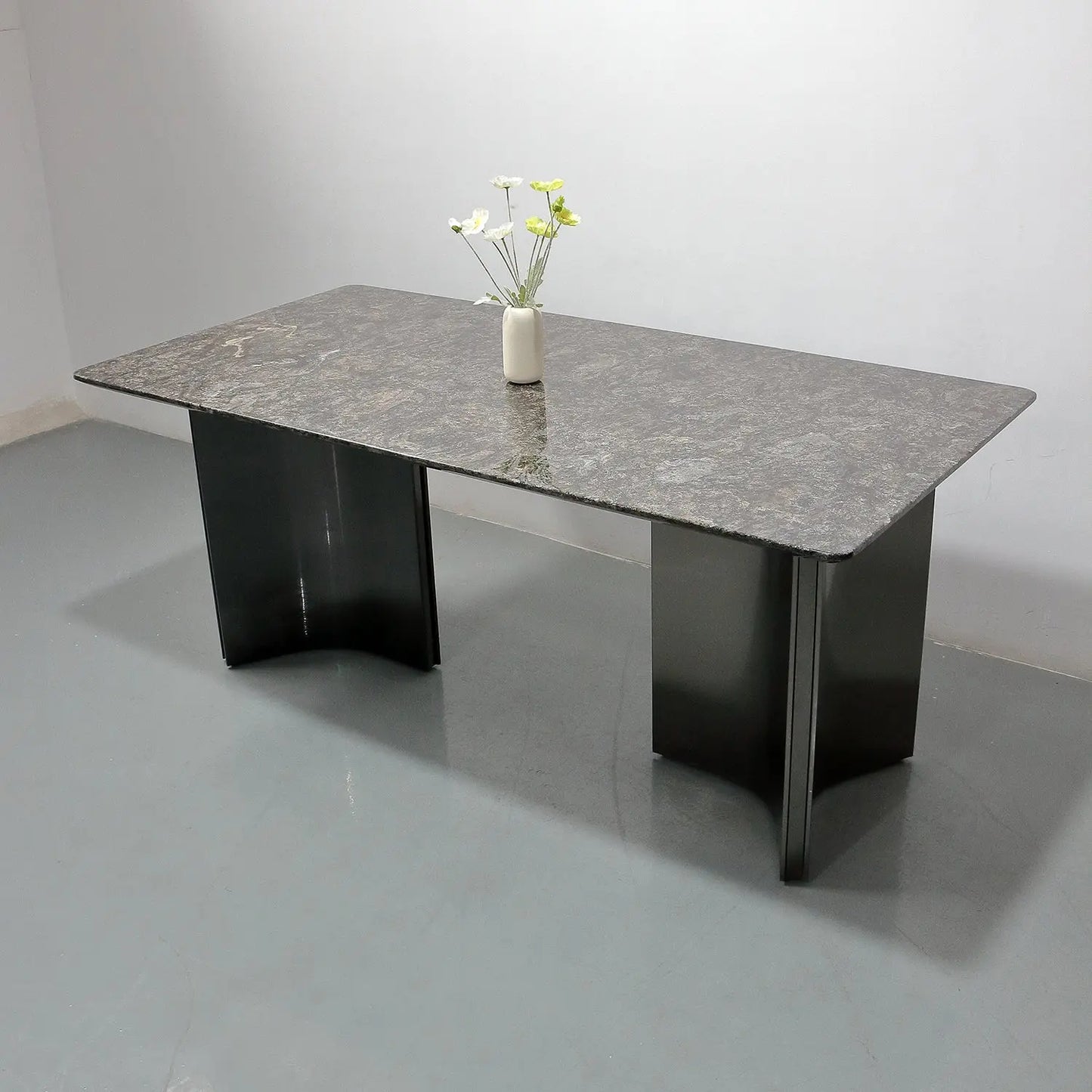 Luxury Stone Stainless Steel Dining Table ¨C Rectangle with Rounded Corners Marsiling