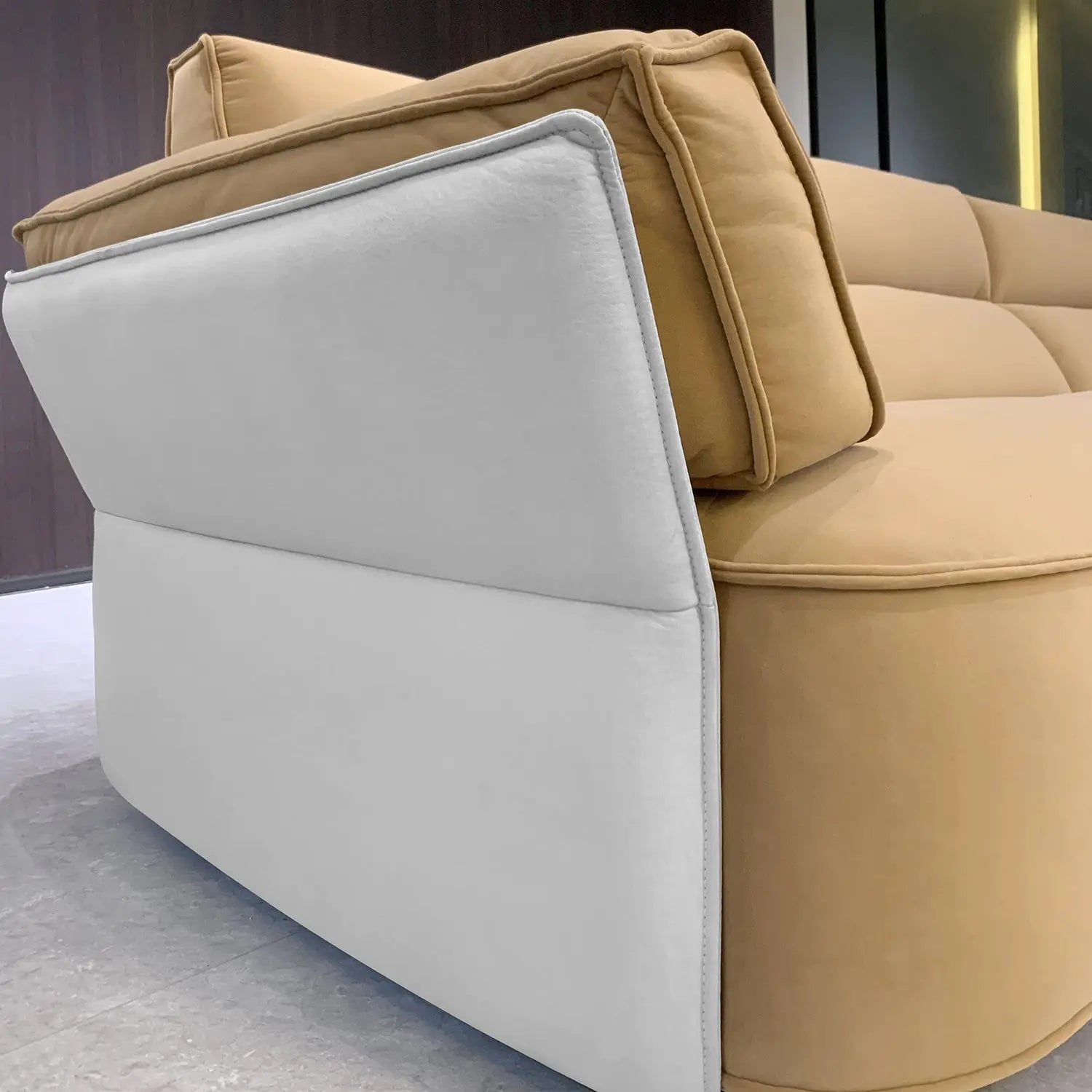 Modern Lounge Fancy Sectional Living Room Sets Sofa High-density Fabric Solid Wood Frame Sofa Home Furniture Marsiling