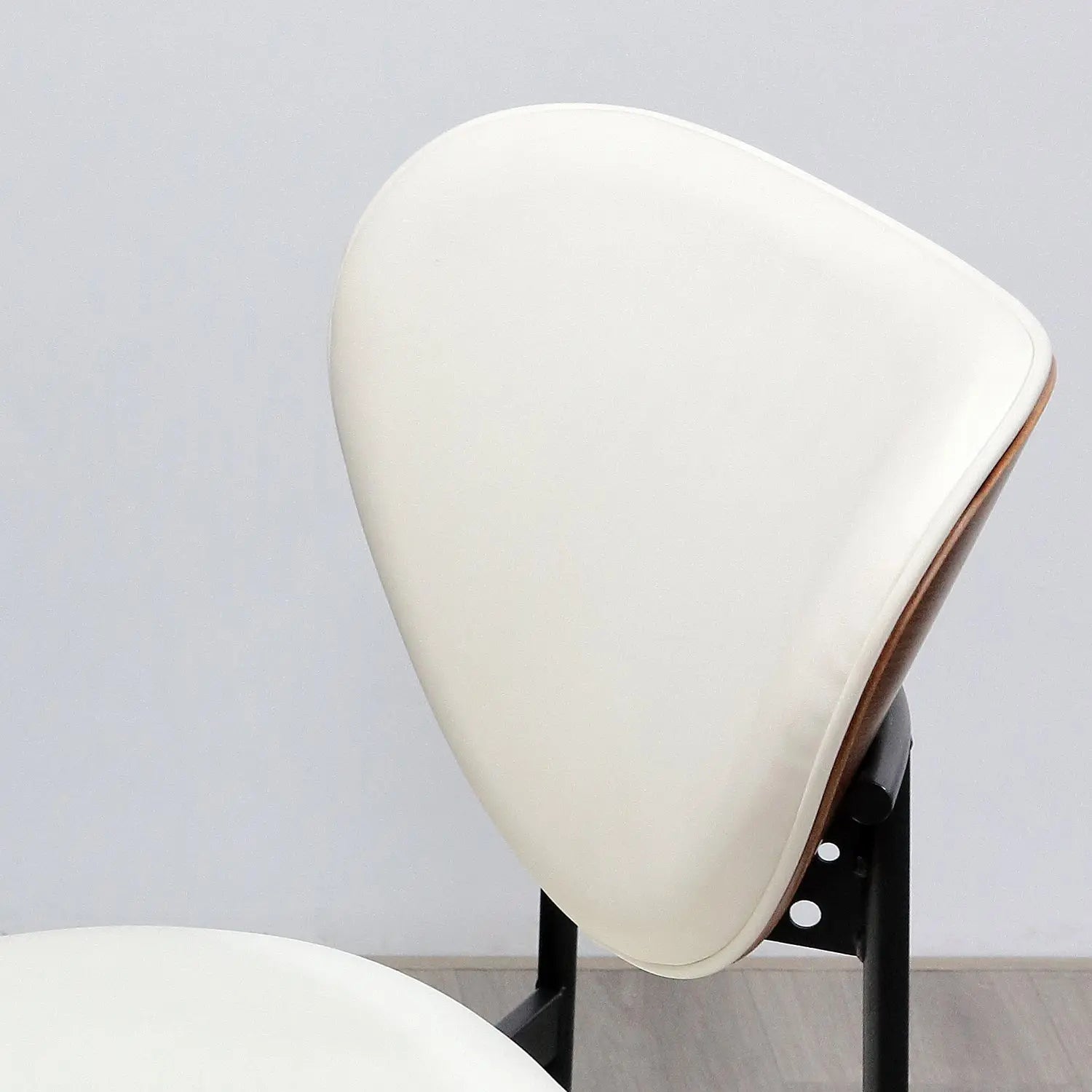 Stylish PU Leather Home Office Chair for Dining and Garden Spaces Marsiling