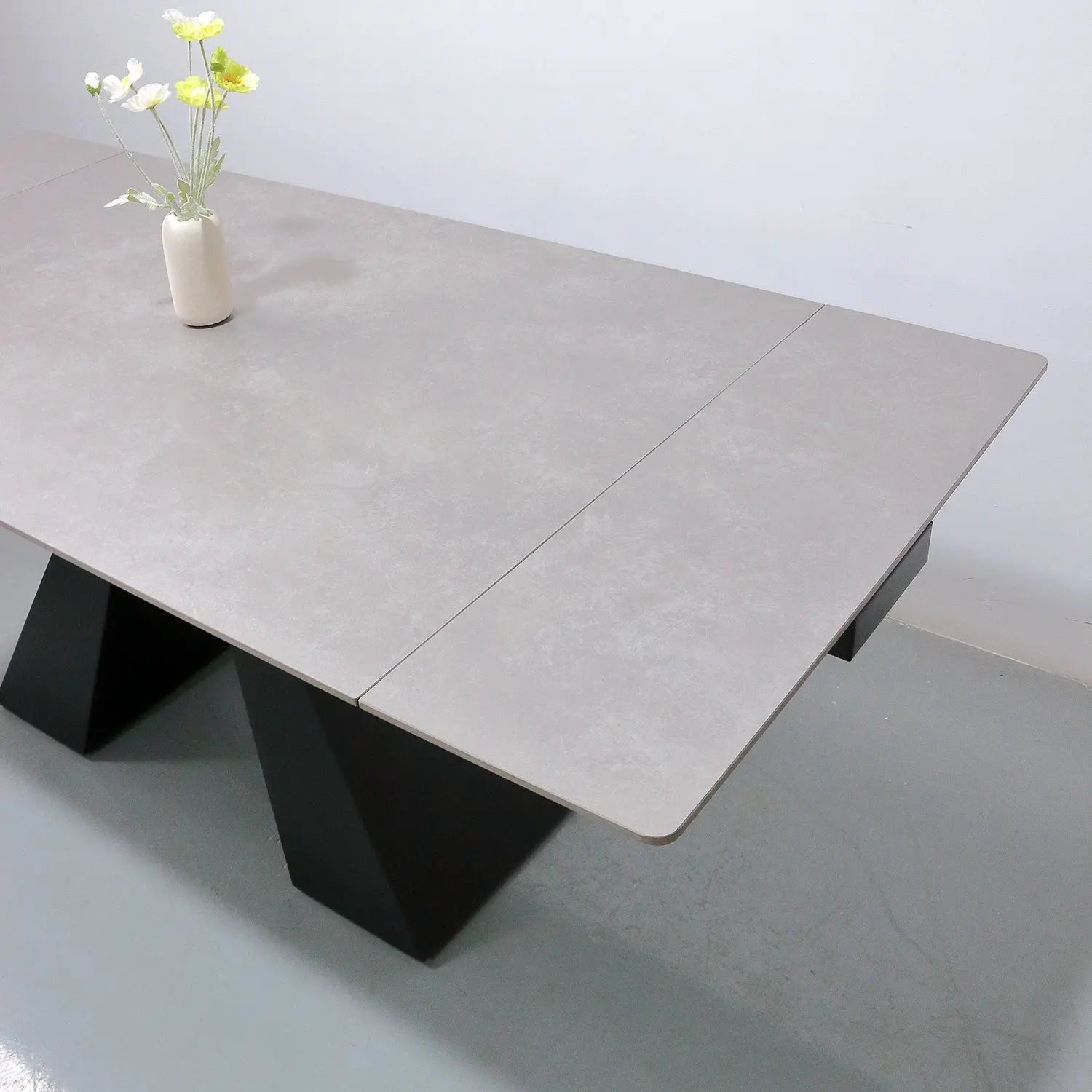 Light Grey Dining Room Furniture Matte Sintered Stone Dining Table Extendable Marsiling