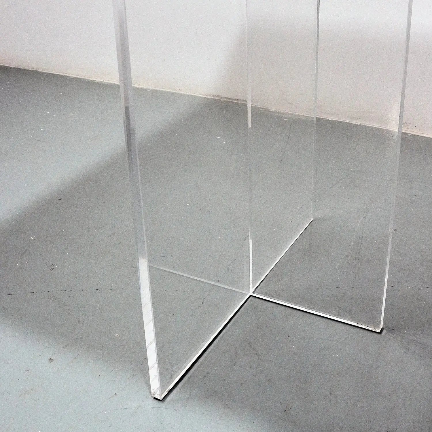 Restaurant Dining Room Furniture Dining Table Acrylic Leg Matte Sintered Stone Marsiling