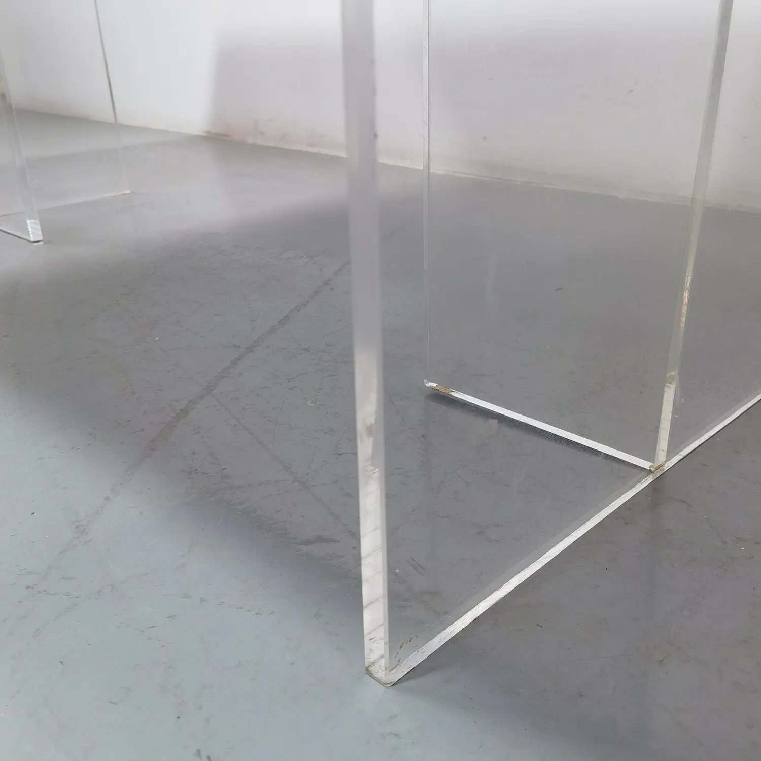 Restaurant Dining Room Furniture Dining Table Acrylic Leg Matte Sintered Stone Marsiling