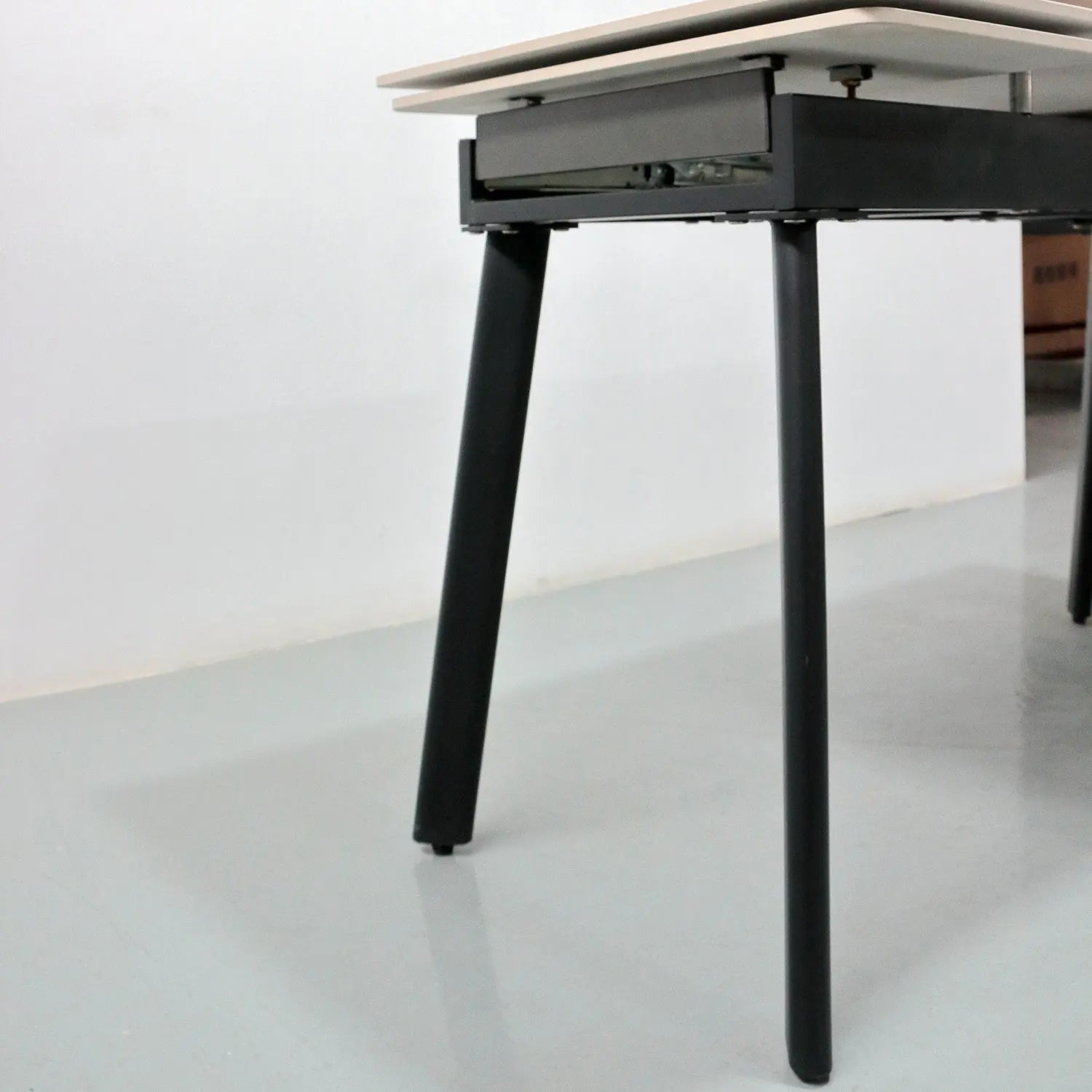 Modern Home Furniture Stone Extendable Rectangular Table Rounded Safety Corners Marsiling