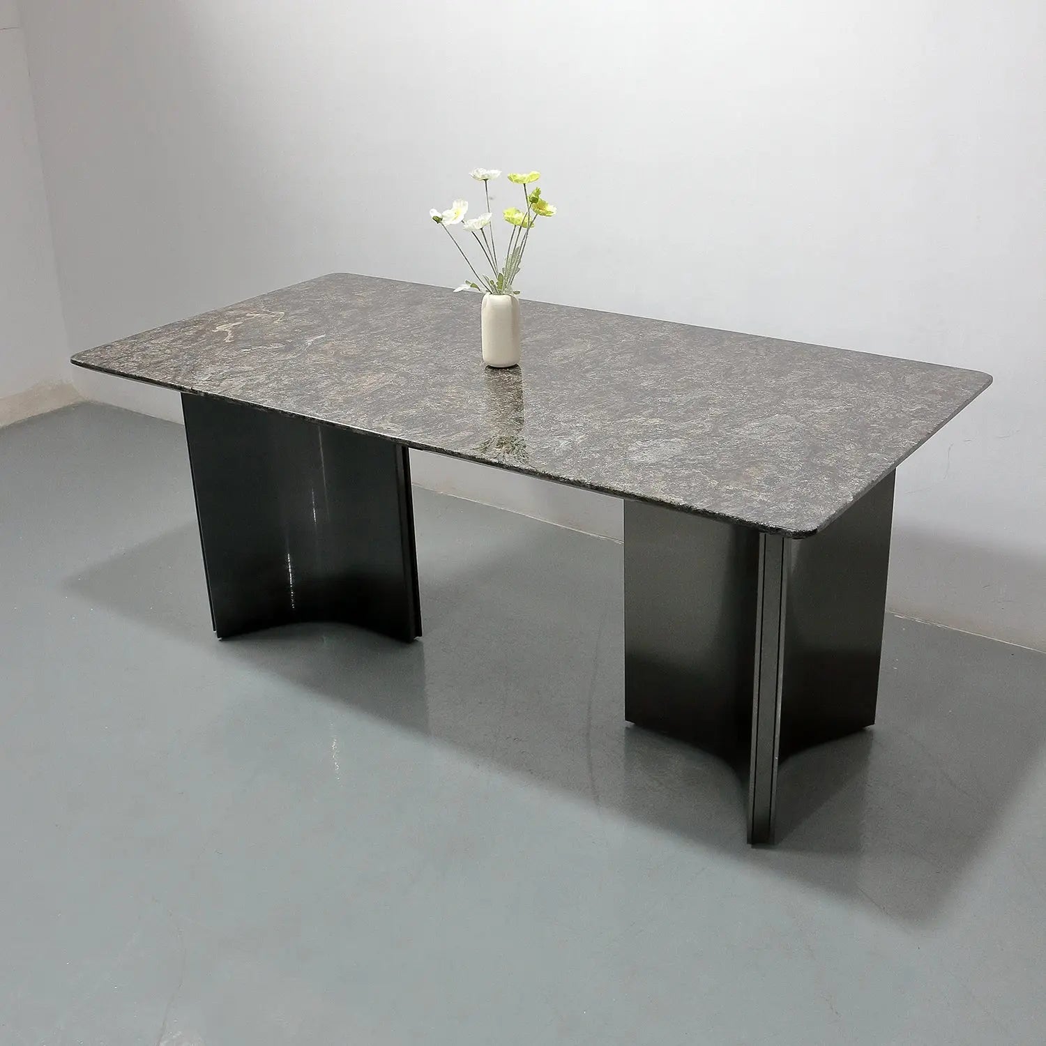 Luxury Stone Stainless Steel Dining Table ¨C Rectangle with Rounded Corners Marsiling